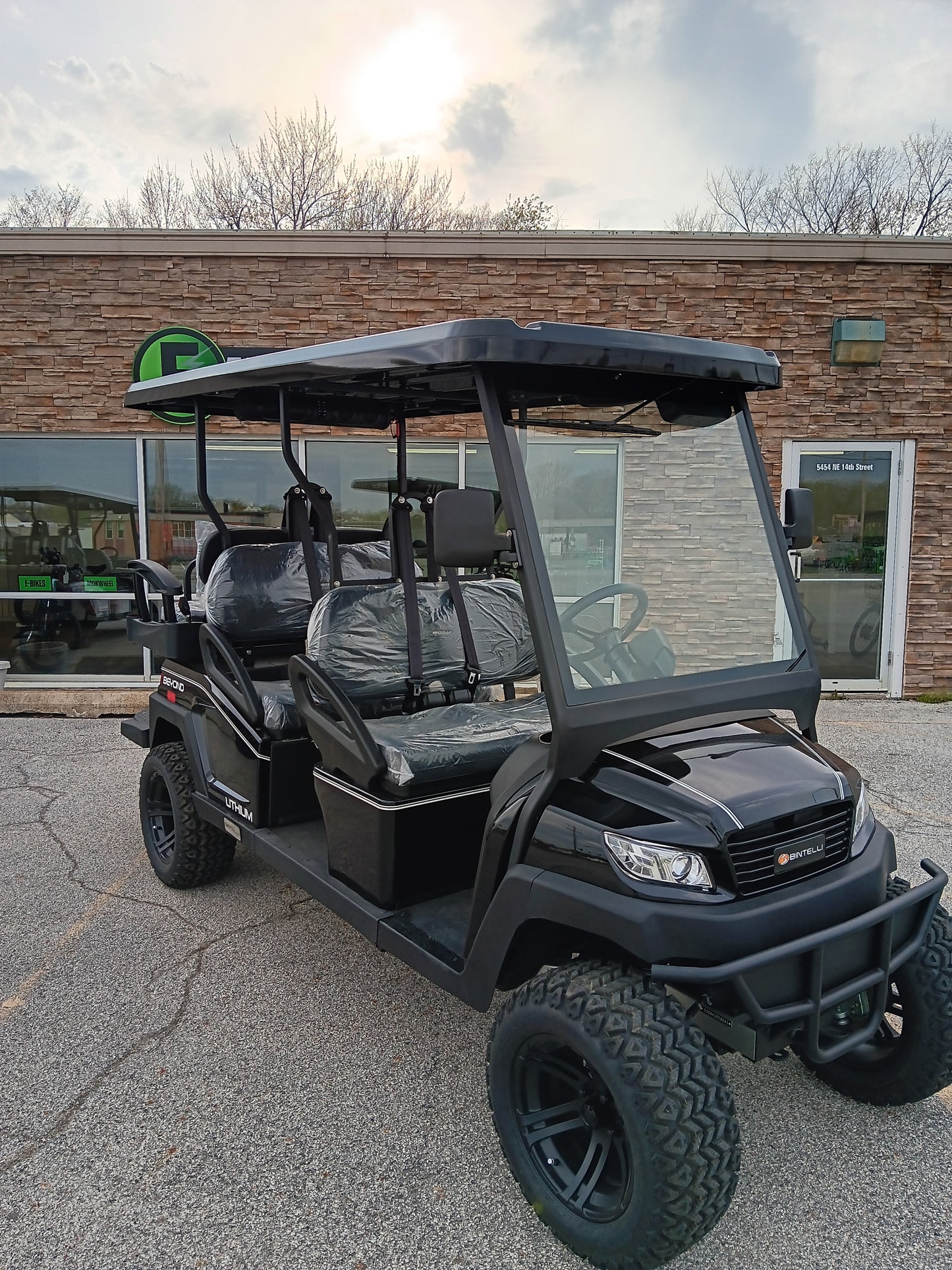 Bintelli | 6-Seater Lifted Electric Golf Cart Black