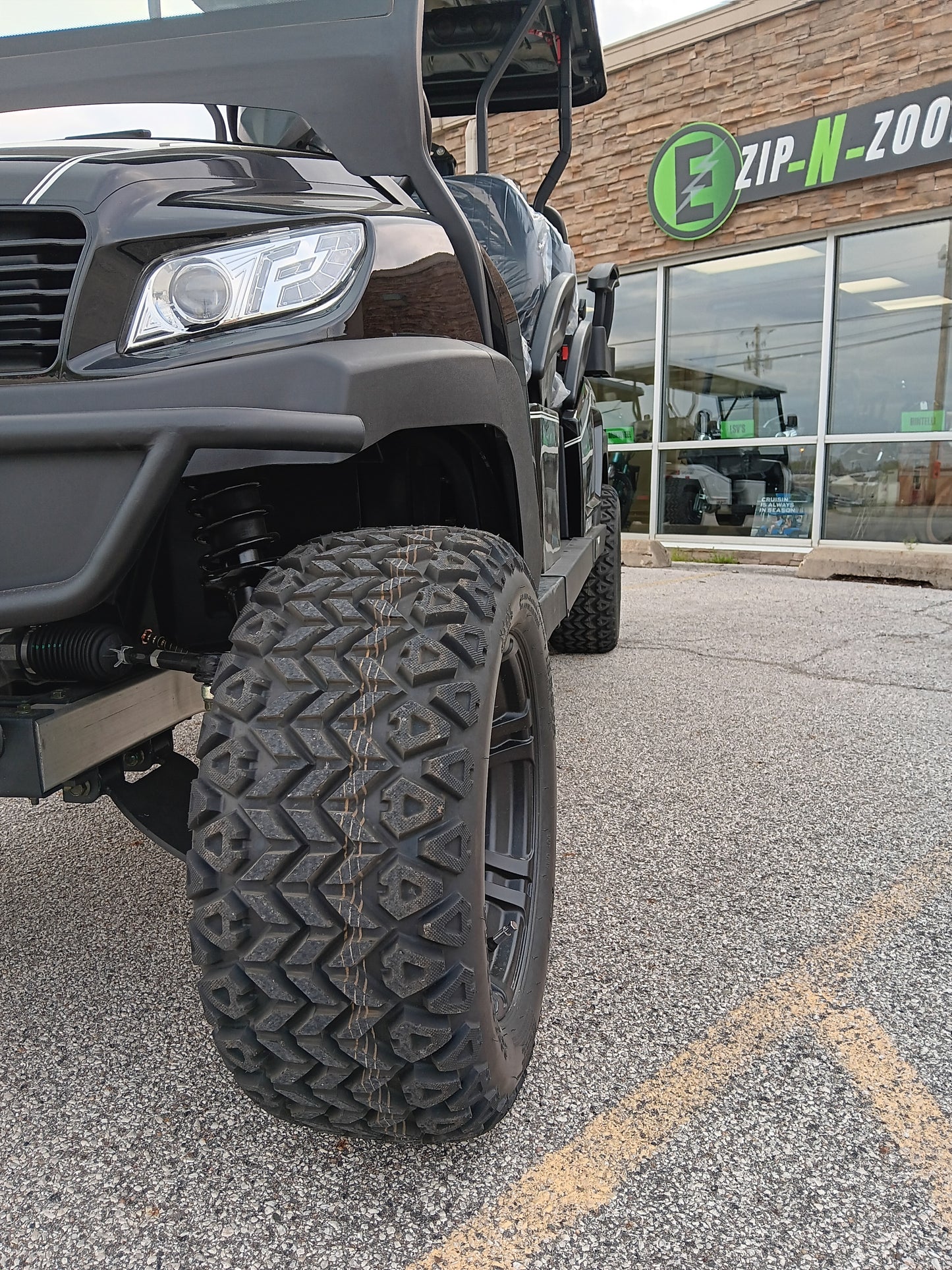 Bintelli | 6-Seater Lifted Electric Golf Cart Black