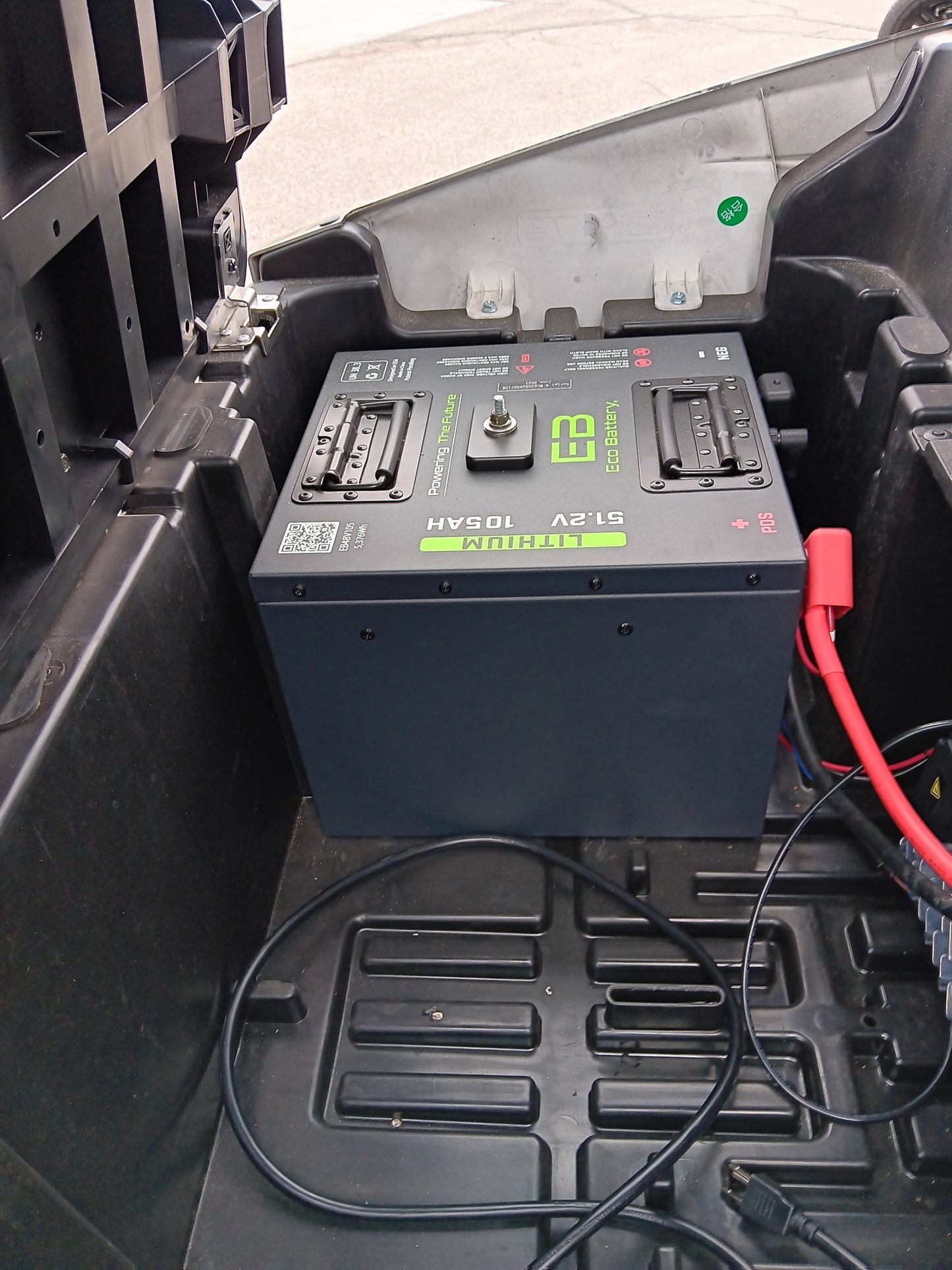 Bintelli | 6-Seater Lifted Electric Golf Cart Black