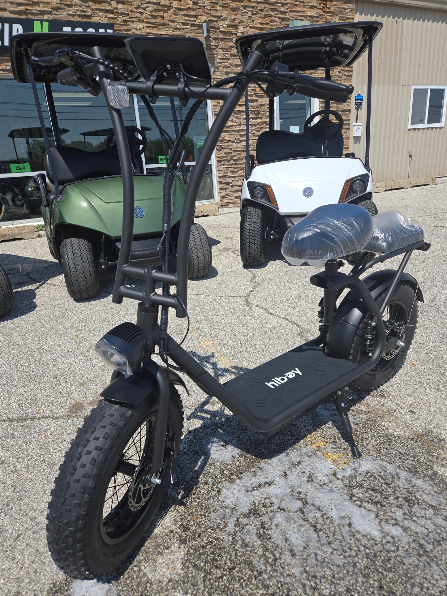 Hiboy U2 Pro Electric Scooter with 16" Fat Tires - From your friendly scooter store | EzipNzoom!