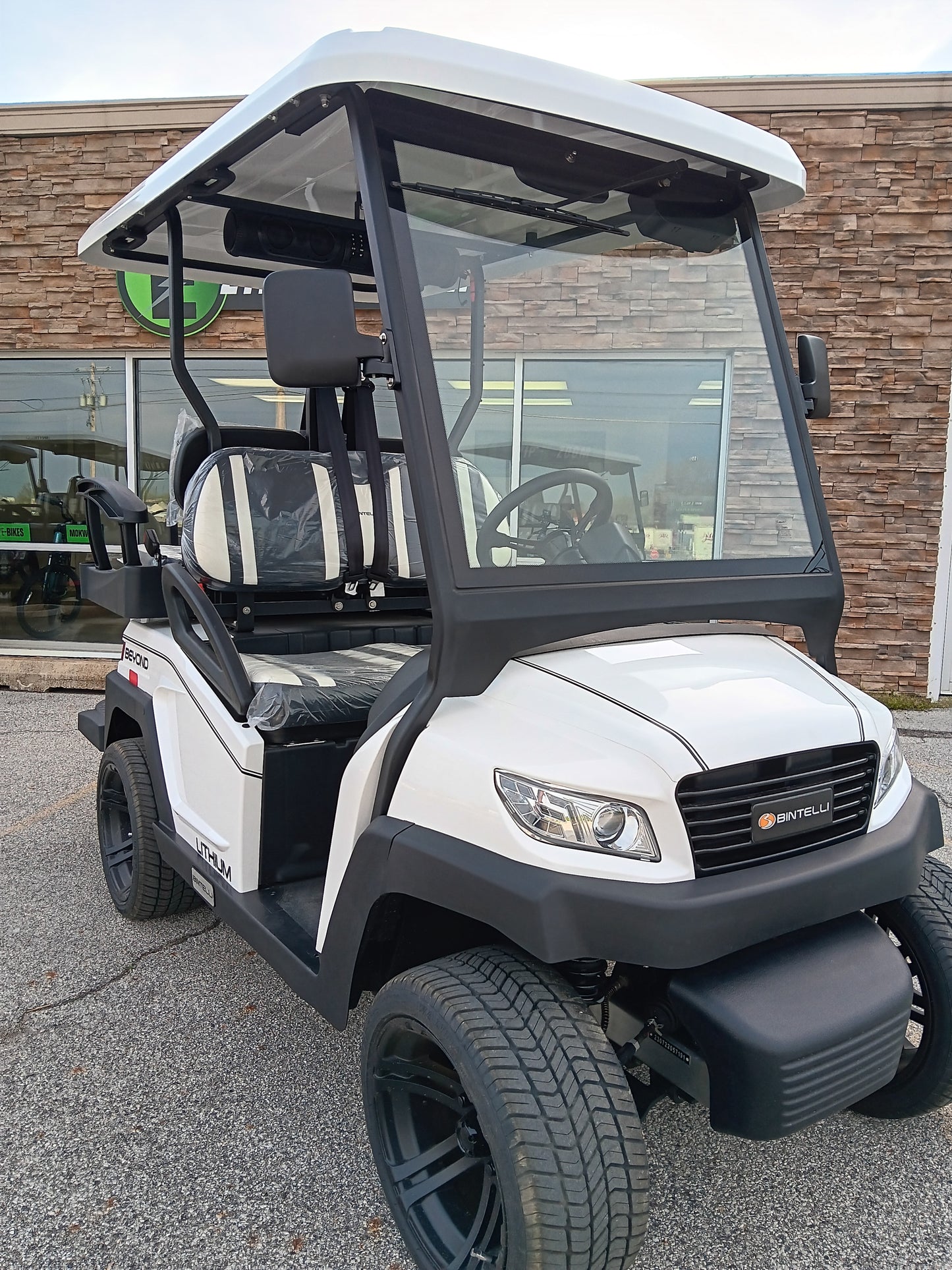 Bintelli | 4-Seater Electric Golf Cart White
