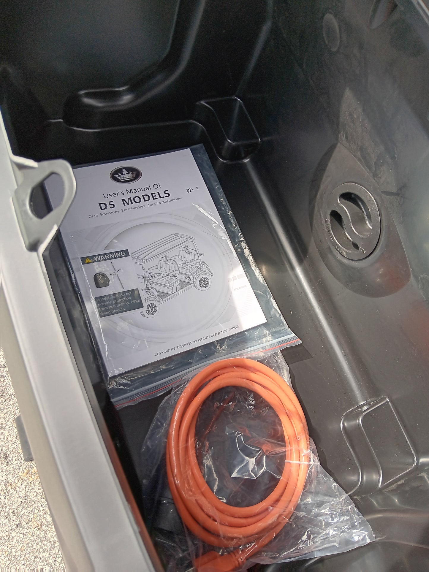 D5-Maverick 4 | 4-Person Lifted in Blue