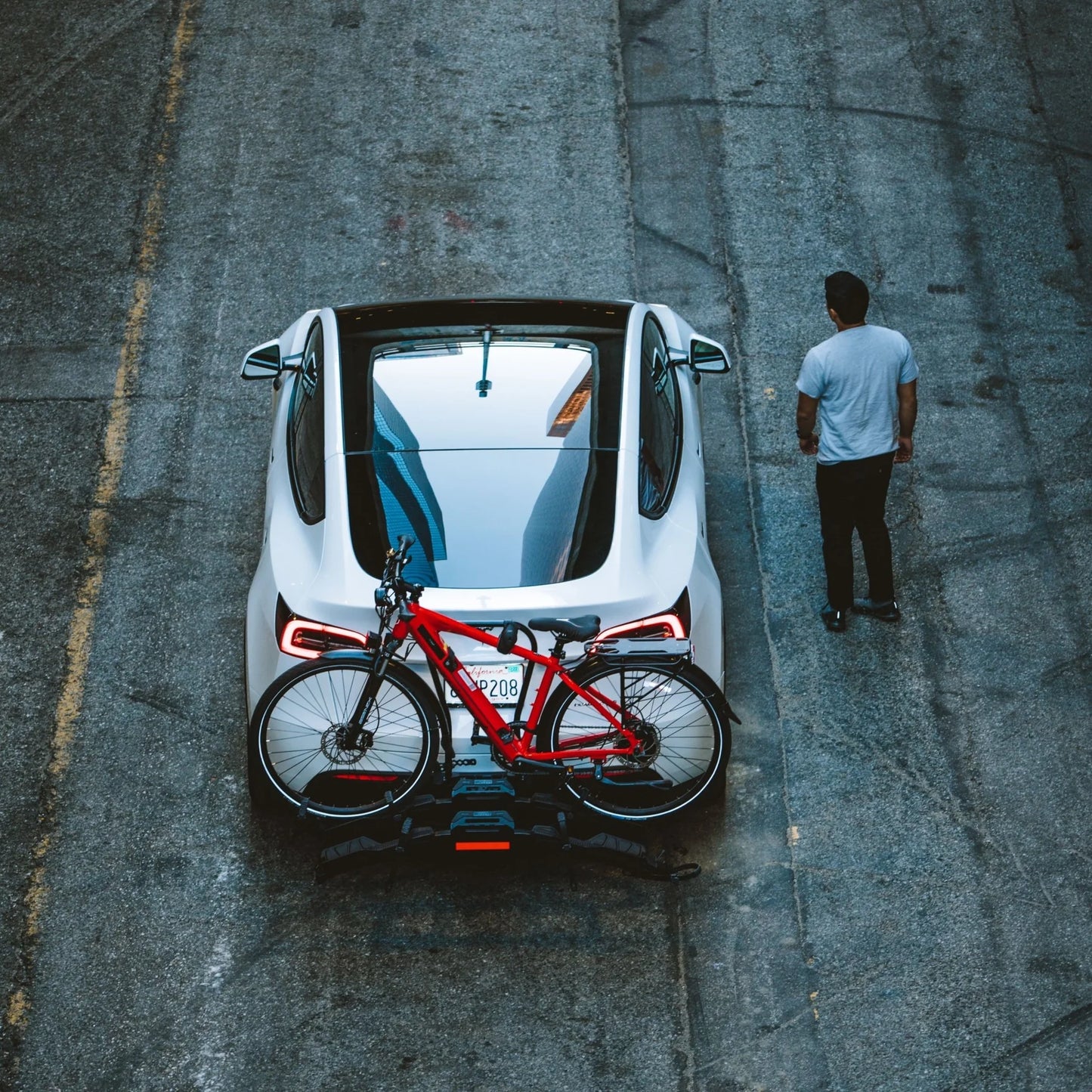Destination E Bike Rack for Electric Bikes | Hollywood Racks
