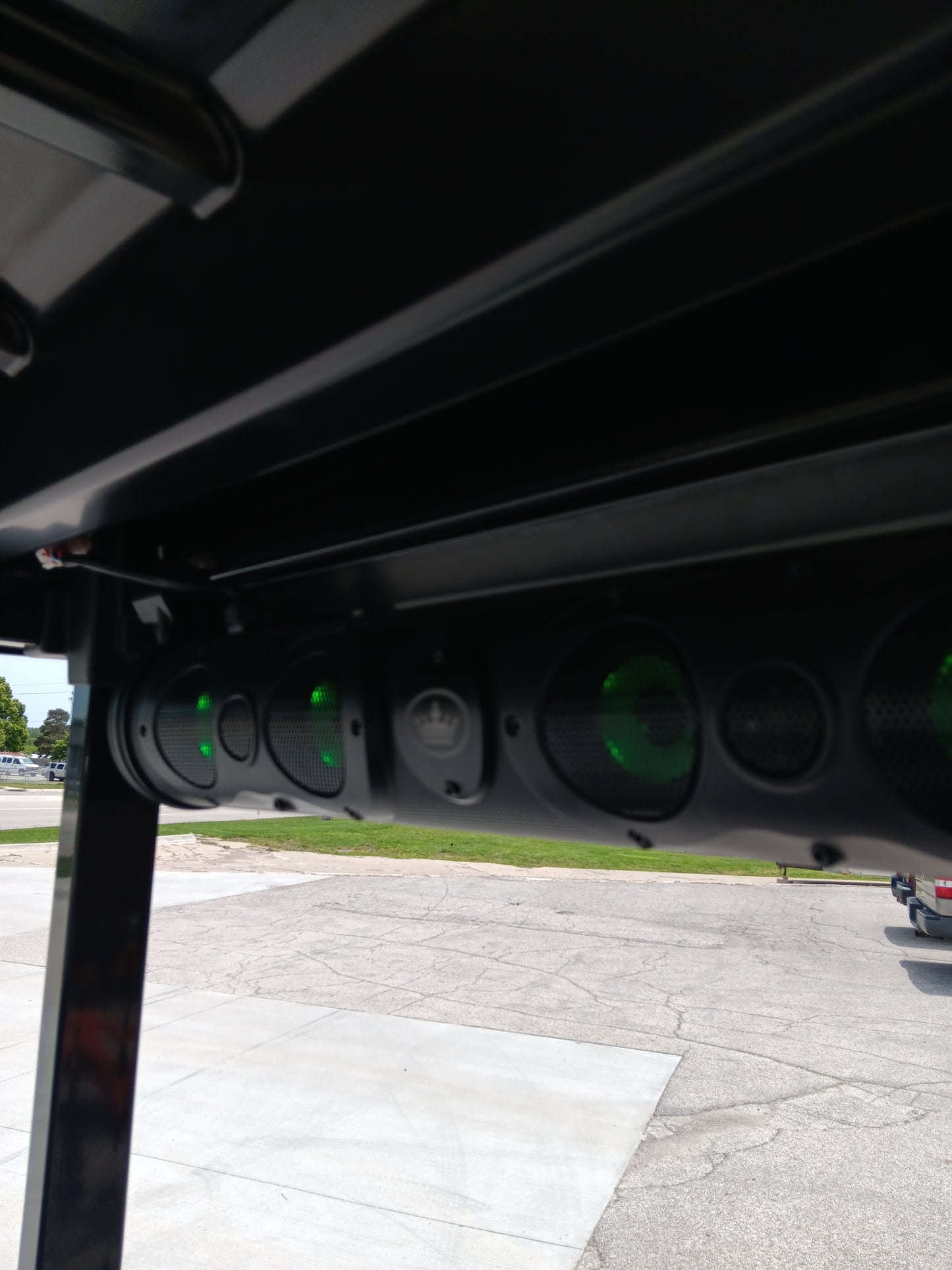 D5-Maverick 4 | 4-Person Lifted in Flamenco Red