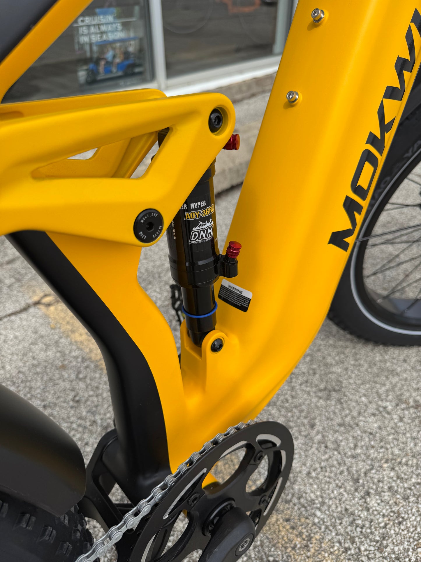 Powerfull Electric Mountain Bike | Mokwheel Obsidian in Black/Yellow