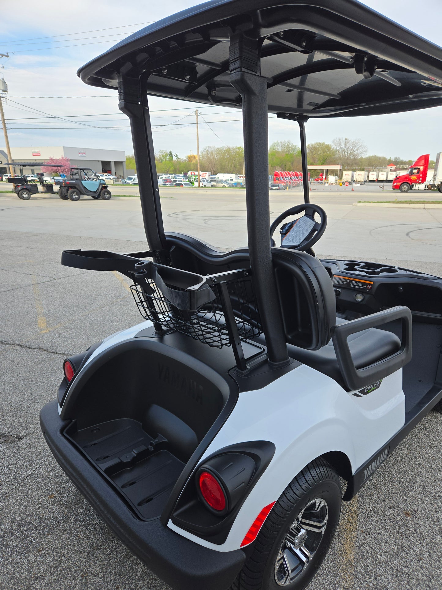 Yamaha - NEW 2024 Drive2 Gas in Glacier White
