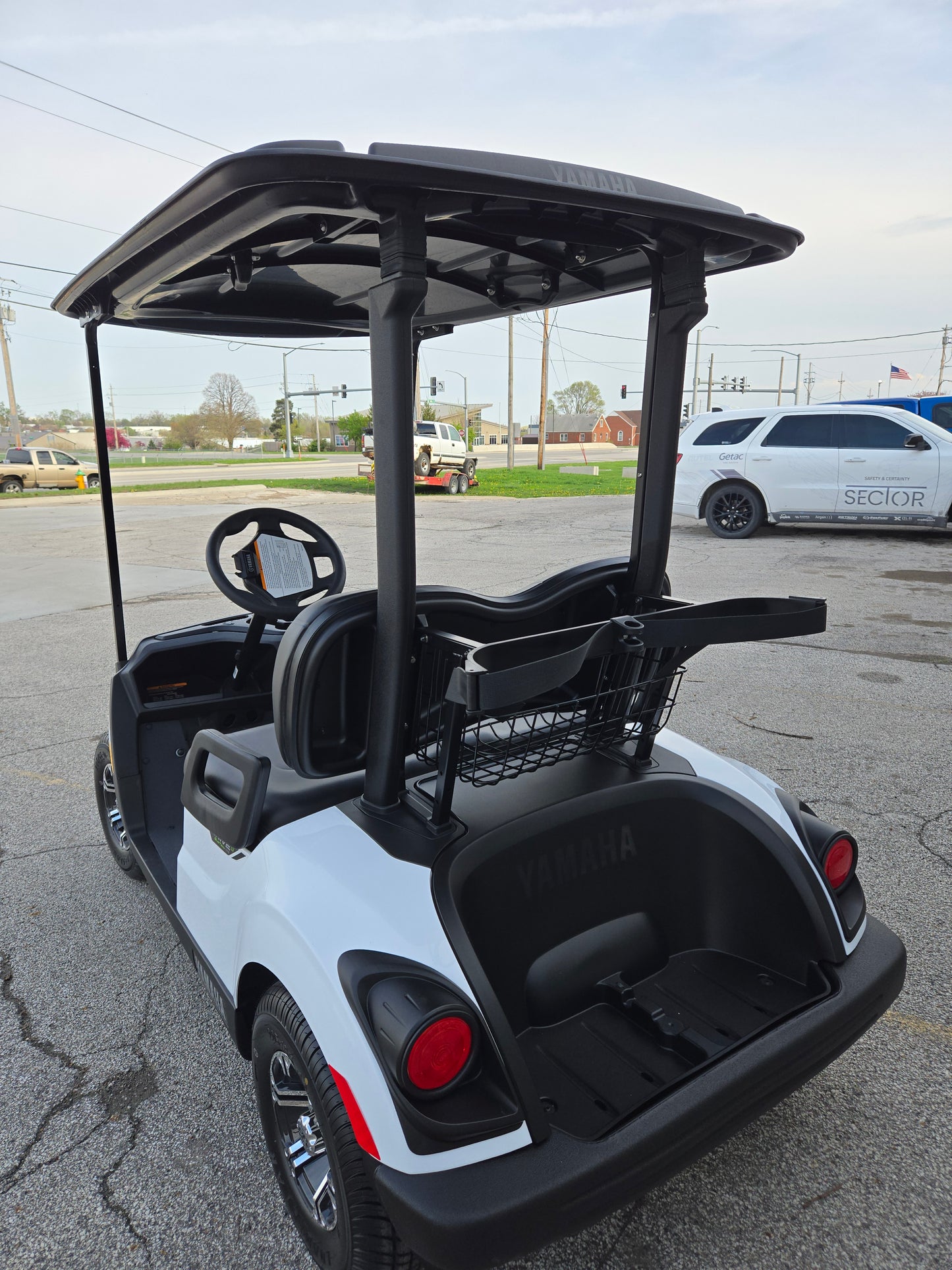 Yamaha - NEW 2024 Drive2 Gas in Glacier White