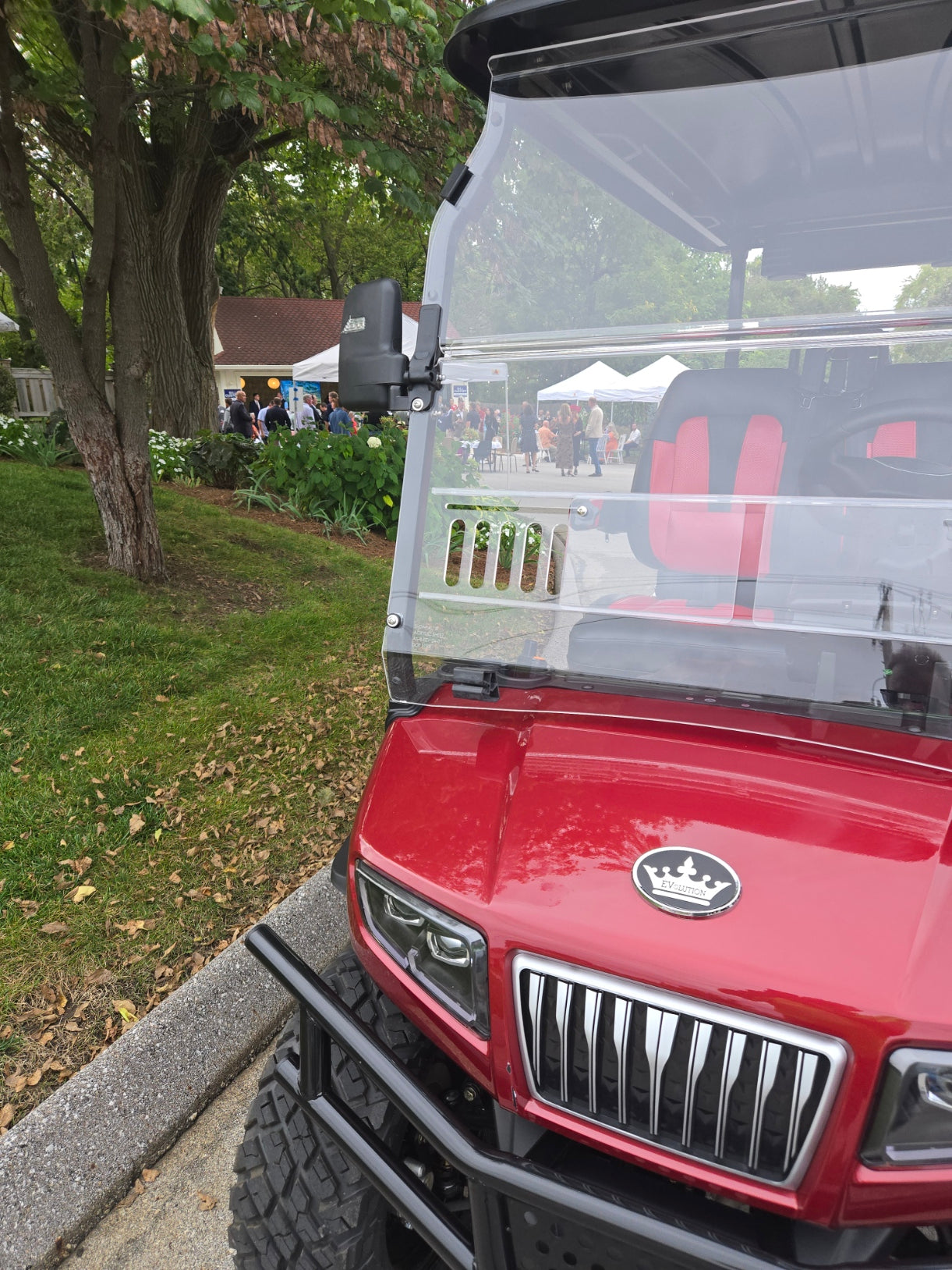 D5-Maverick 4 | 4-Person Lifted in Flamenco Red