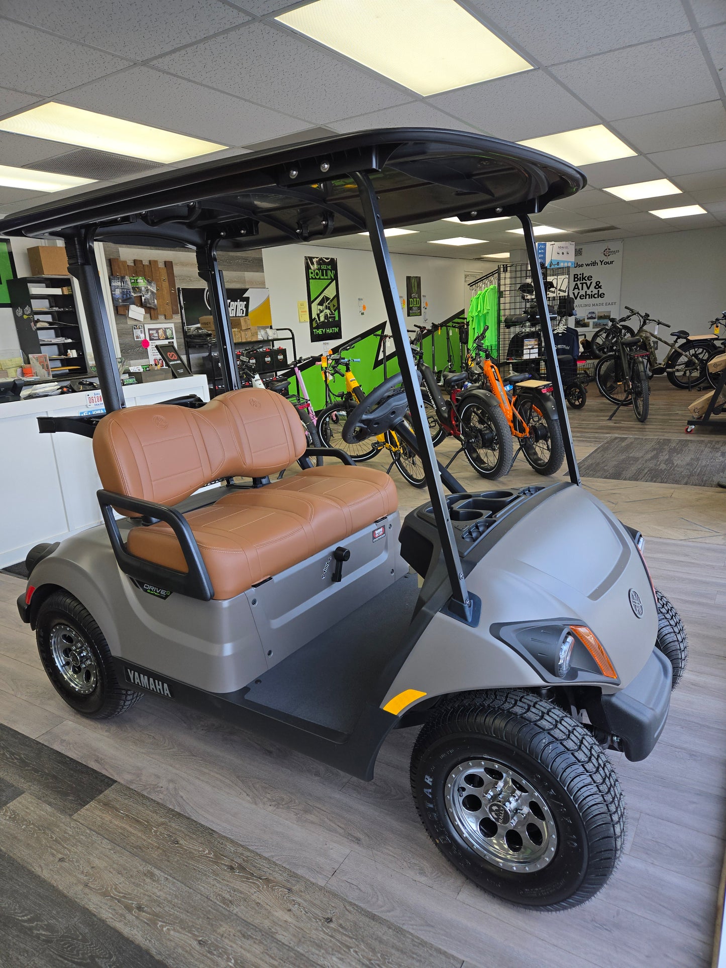 Yamaha - NEW 2025 Drive 2 Qietech Gas PTV in Titan